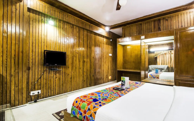 FabHotel Mayfair Inn