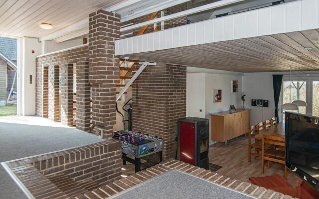 Pleasant Holiday Home in Ebeltoft With Private Whirlpool