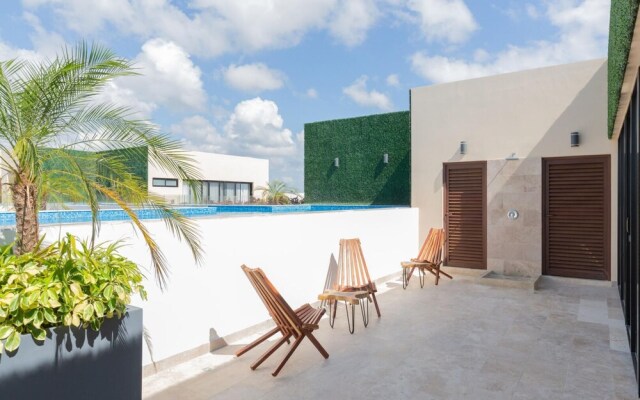 Spacious 2 BR Aldea Zama Private Pool Movie Cinema Gym