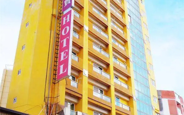 Nan Pao Hotel