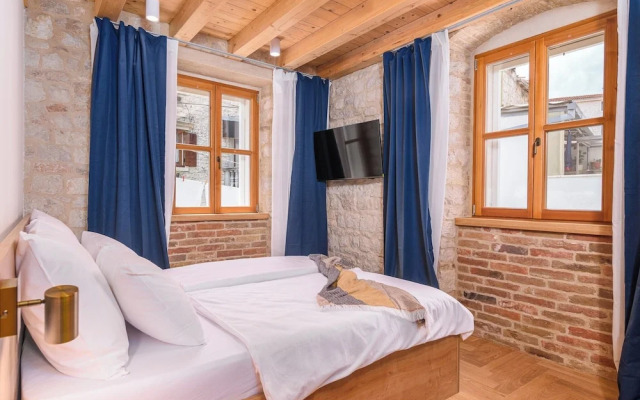 Oleander Center Suites