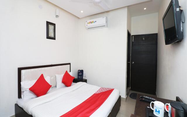 OYO 27921 Hotel Shalimar