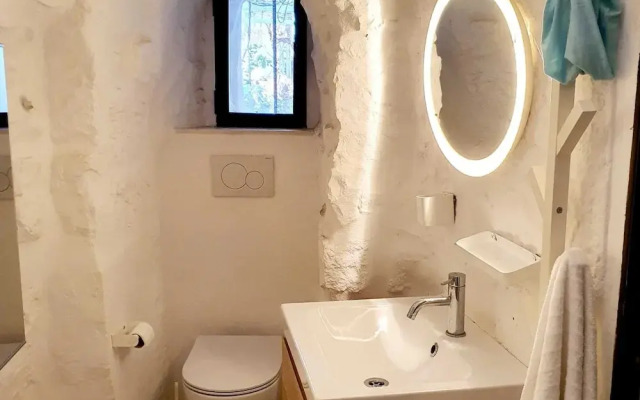 Beautiful Garden Apartment in Cisternino