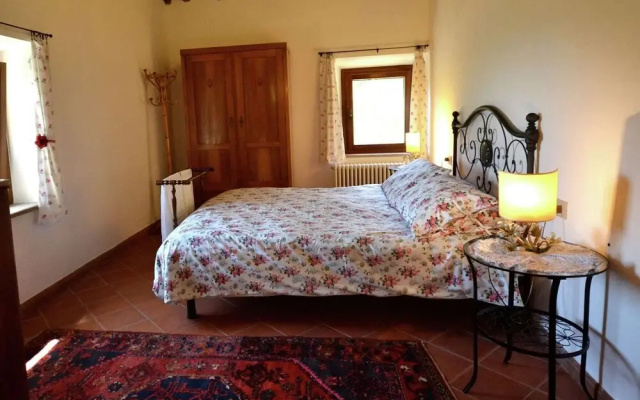 Warm Holiday Home in Vicopisano With Swimming Pool