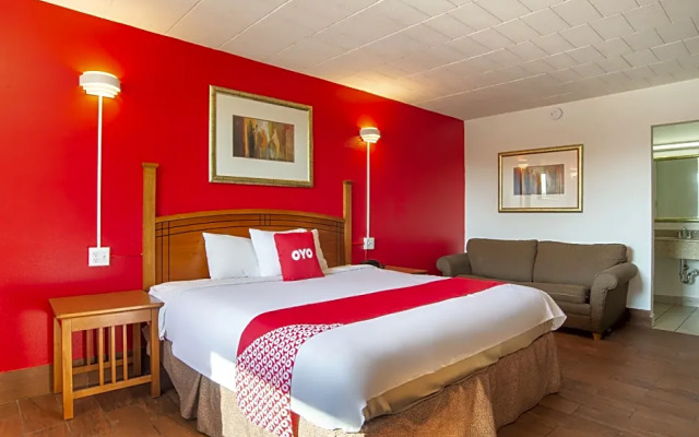 Oyo Hotel Baltimore Hwy 40