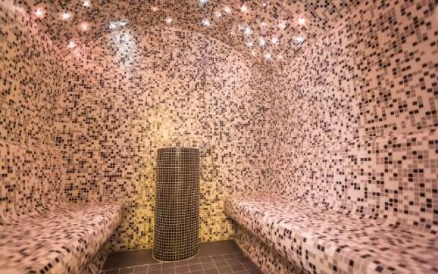 HostGost at BAMS (Private Spa included)