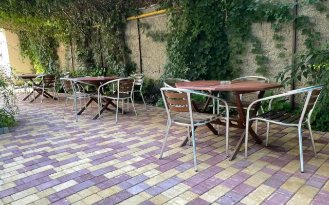 Polina Guest House