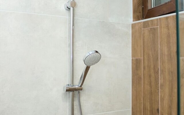 FM Luxury 1-BDR Apartment - Stylish Retreat