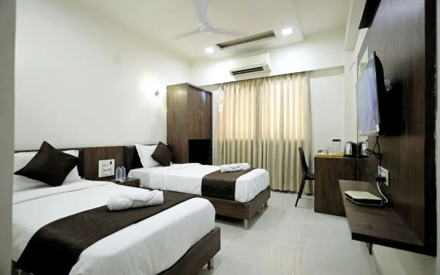Hotel A1 Plaza - Ahmedabad