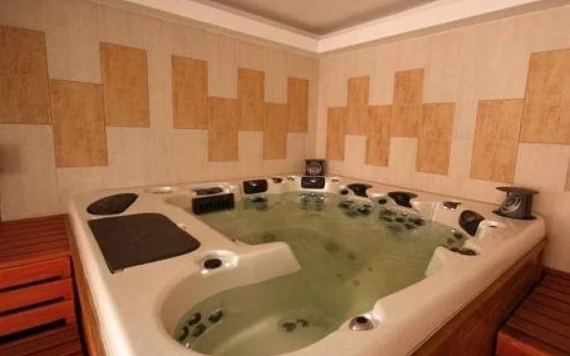 Panorama Wellness Apartman Hotel