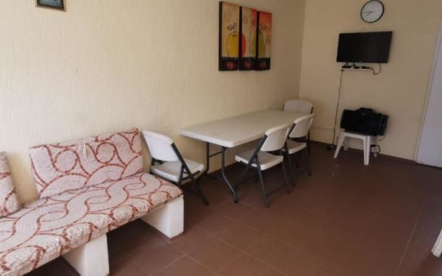 Condominio La Duquesa, Bonita alberca, casi en la puerta, WIFI, Agradable, Tranquilidad