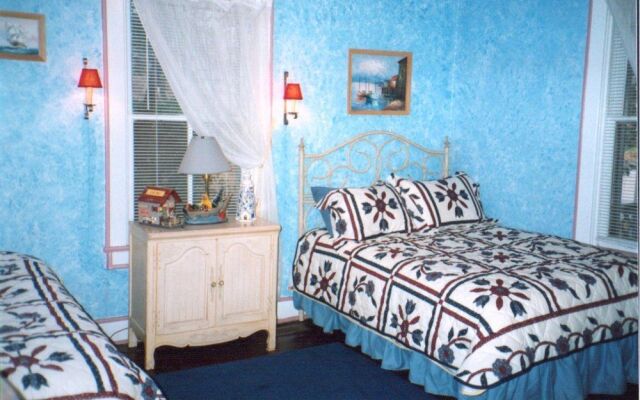 The Twin Magnolias Bed & Breakfast