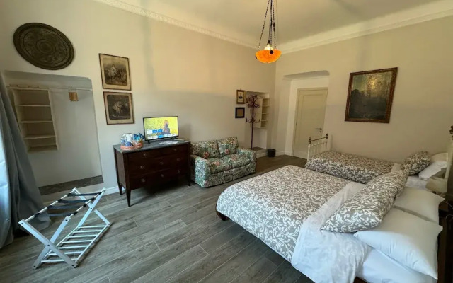 La Dimora Di B.Cairoli