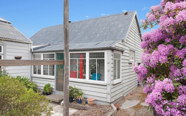 Central Christchurch Cottage