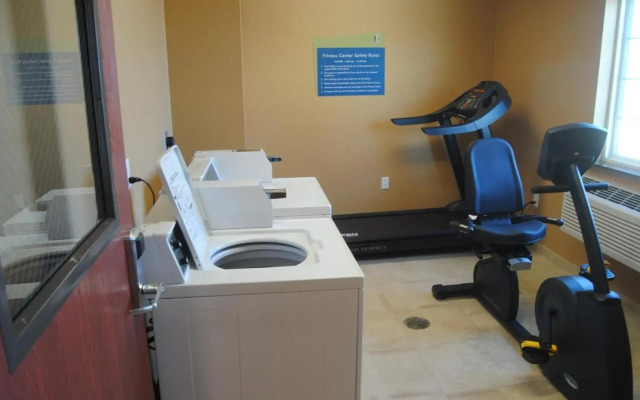 Cobblestone Inn & Suites - Steele