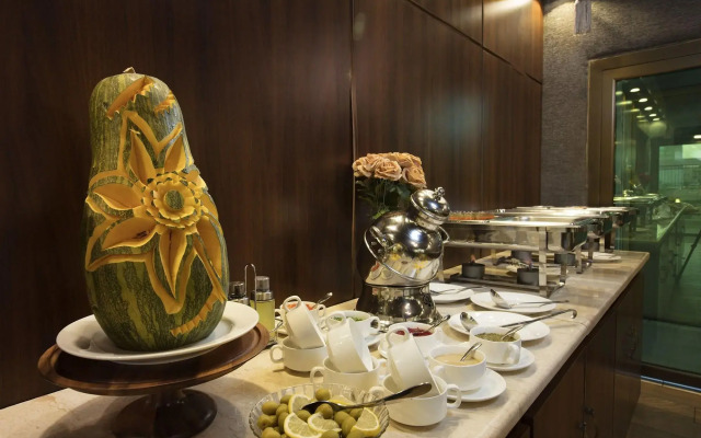 Palms Lily Hotel Suites
