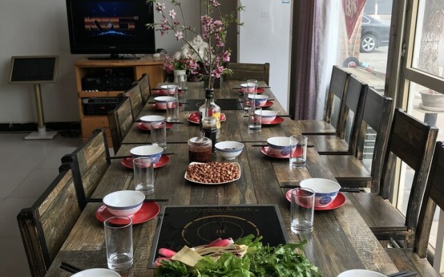 Manhong's Private Courtyard