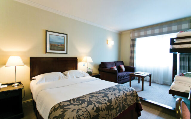 North Lakes Hotel And Spa