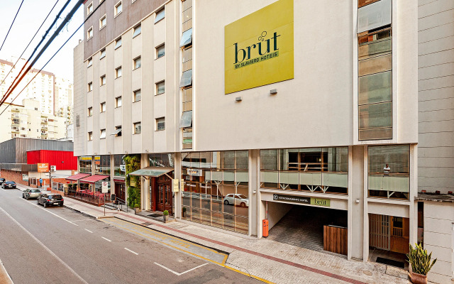 BRUT by Slaviero Hotéis
