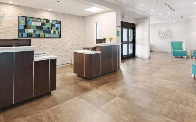 Best Western Plus Oceanside Inn
