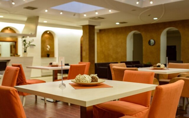 Star City Hotel