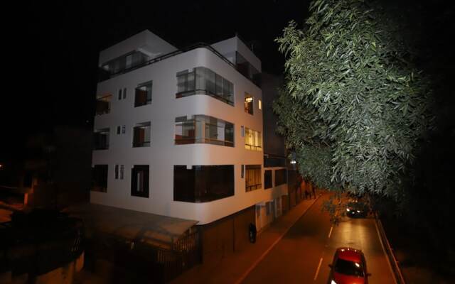 Capac Hotel II