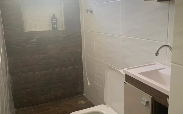 Casa Agradável há 80 metros praia toninhas