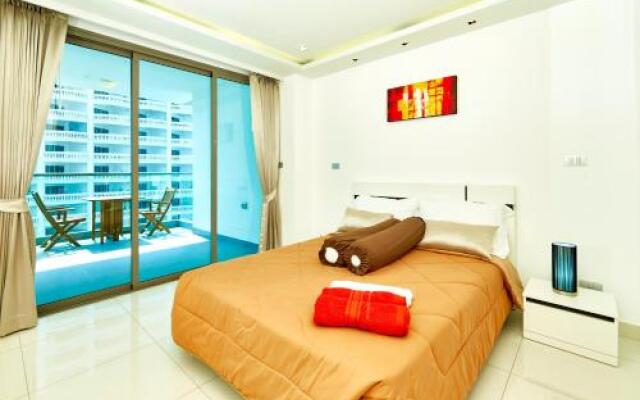 W Tower by Fantasea Beach