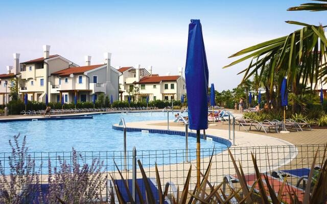 Apartment in Lido Altanea Est With Terrace