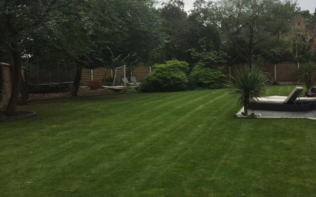 The Old Vicarage Lodge