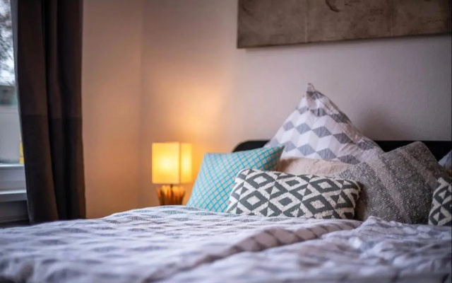 CASSEL LOFTS - Stilvolles Industrieloft - Boxspringbett & Netflix