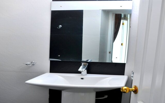 Kandy Reach Inn