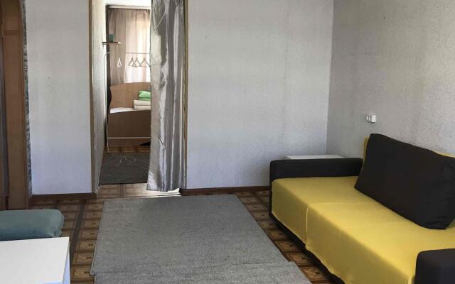 Апартаменты на улице Матвеева 36