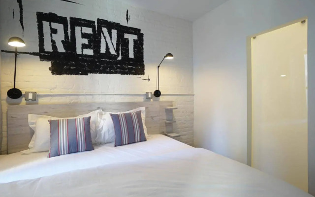 CITY ROOMS NYC - Times Square