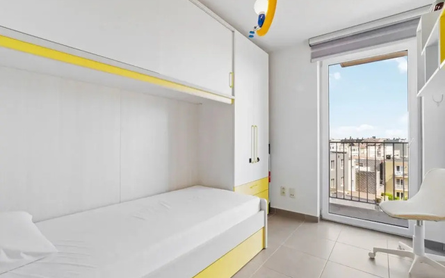 Modern Apartment for Family