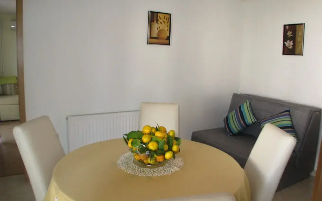 Apartments Bareta