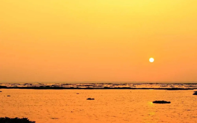 Saro Lake County Hotel