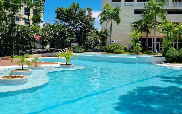 La Mirada Residences