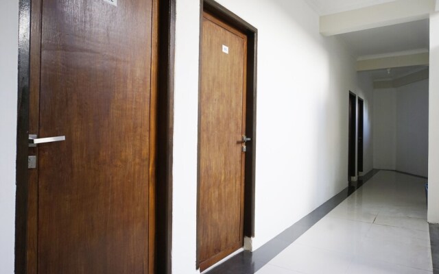 MIM Guest House Syariah by OYO Rooms