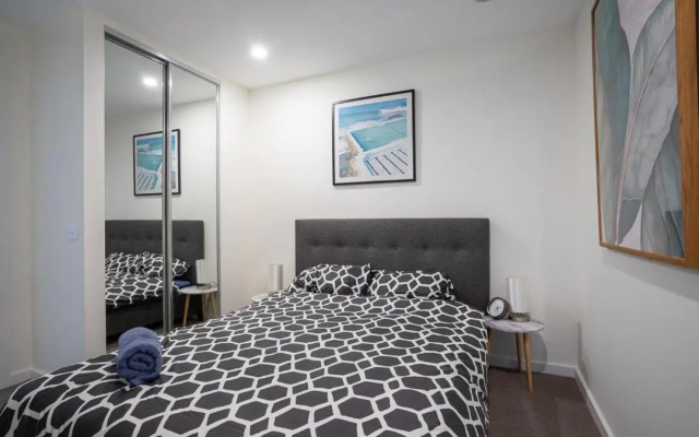 Bond Quarter Loft