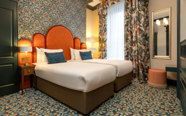 The Trinity City Hotel