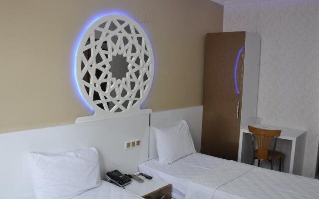 Ugur Hotel