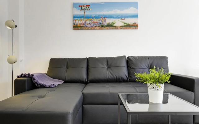 1 Bedroom Apartment With Balcony
