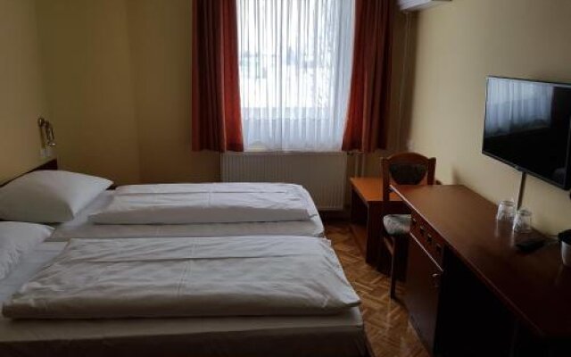 Hotel Roškar