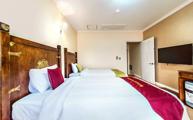 Hotel Pearly Plus