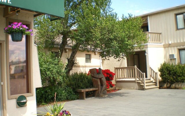 Campbell River Lodge by Riverside