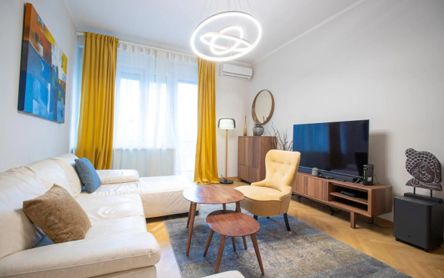 Dani City Center Apartment