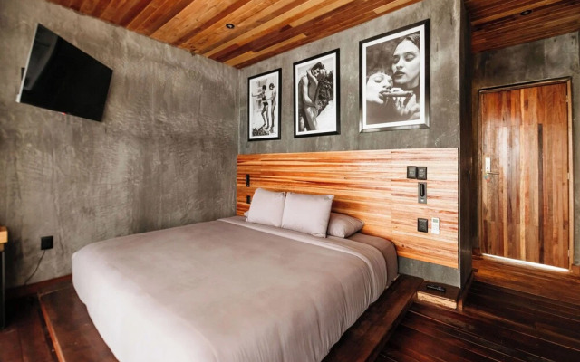 Naked Hotel Zipolite