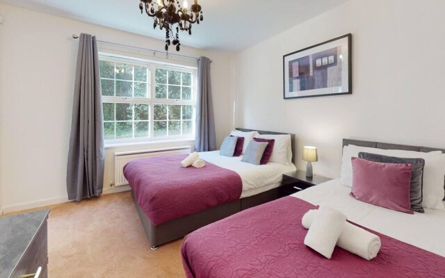 Stunning 2-bed Apartment in Grays