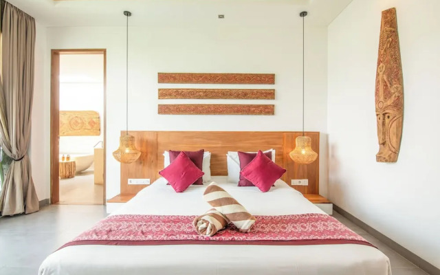 Luxury 4BR Haven, Steps to Canggu's Beach Elegance